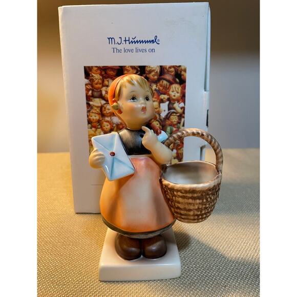 Goebel Hummel Figurine, 5 1/2” Tall, “Meditation” TMK-7 in Box - Picture 1 of 8